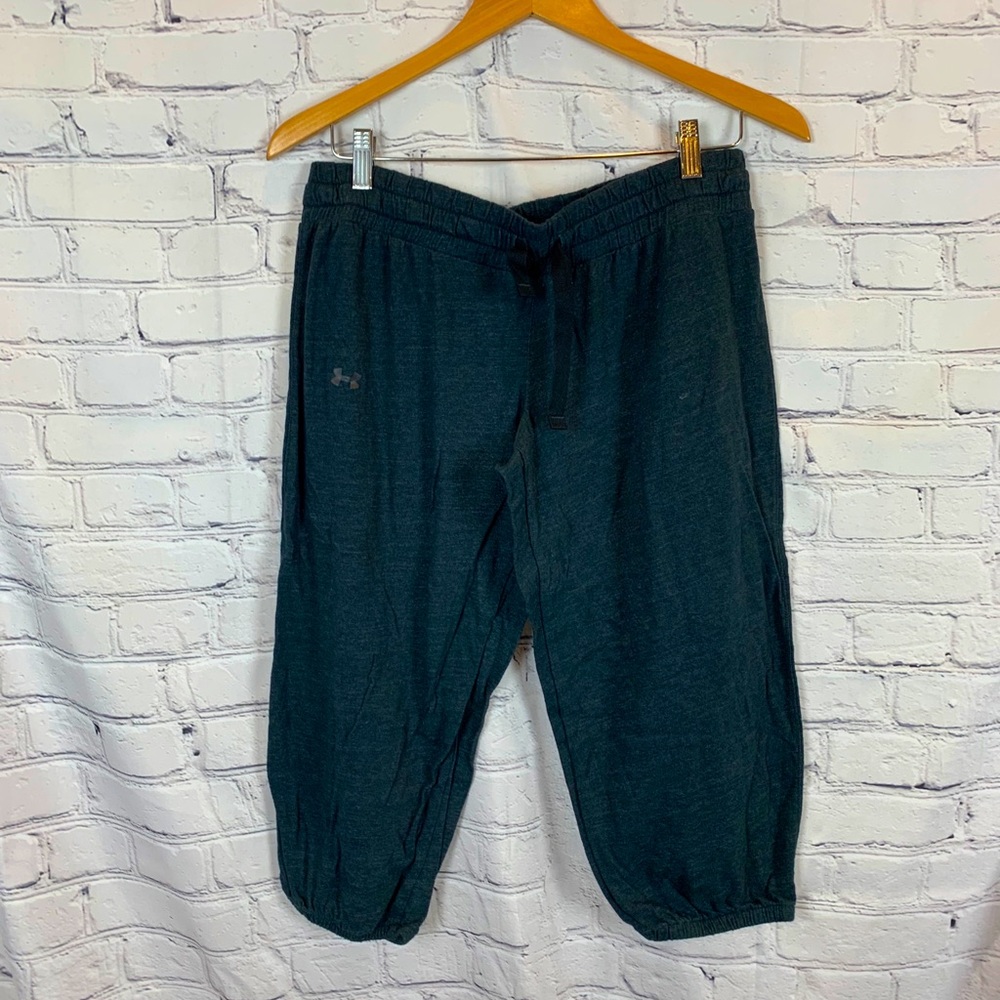 Under Armour Women's 3/4 Heat Gear Pants